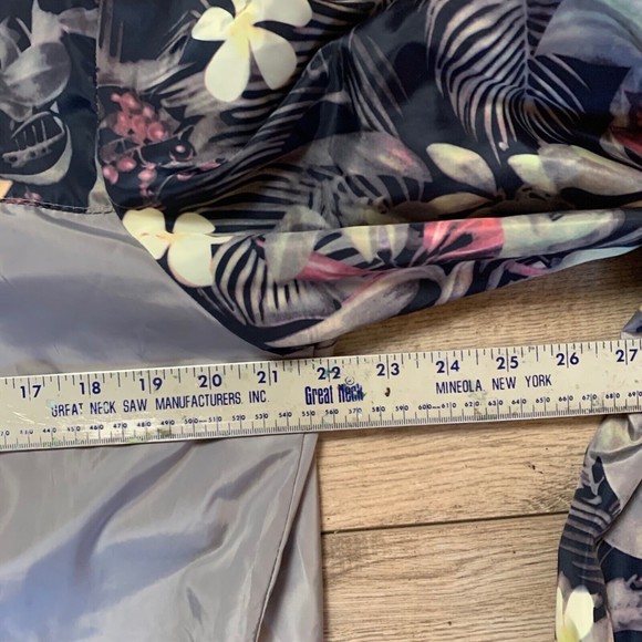 NWOT~QING YUAN SHUI Mens Gray Black Floral Hooded Pockets Windbreaker Jacket~MED - Picture 4 of 6